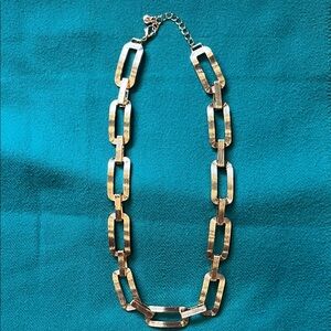 NWOT Gold-Linked Statement Necklace - Elegant Women’s Jewelry